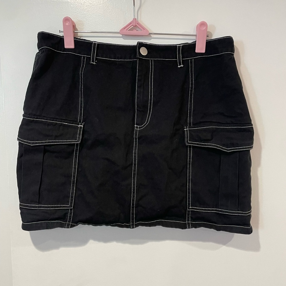 Black with White Accent Stitching Mini Skirt from Hesperus